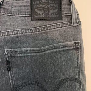 Gray 721 high rise skinny Levi’s jeans